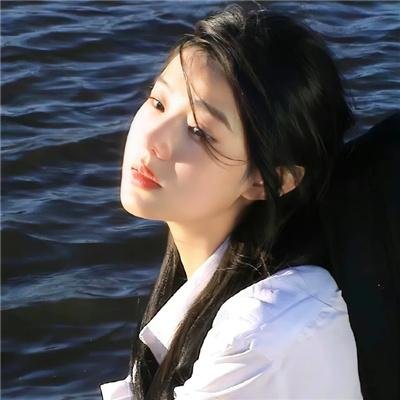 踉跄女孩
